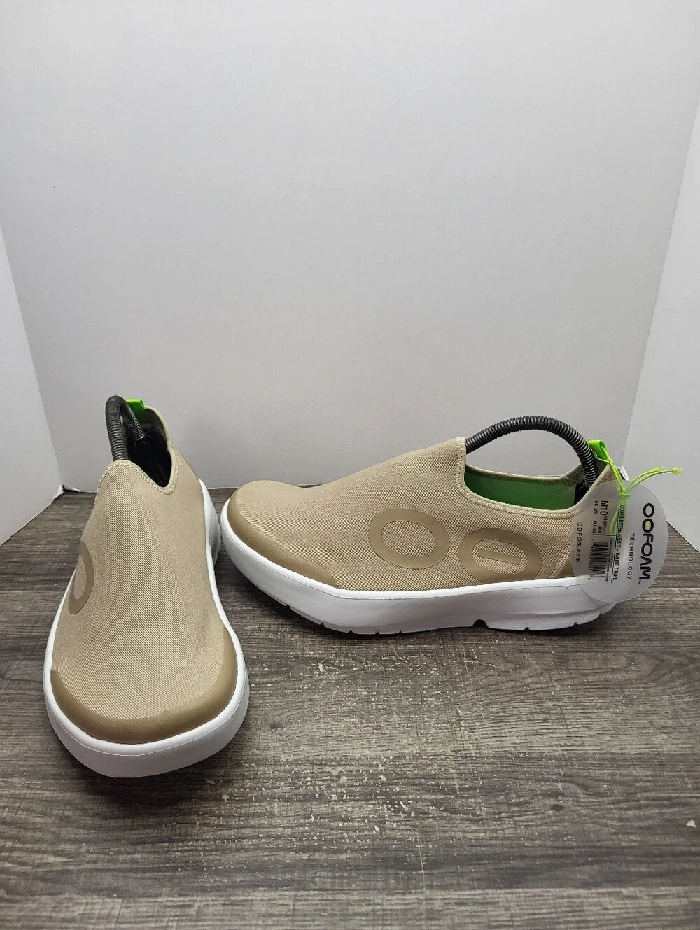 Oofos Oomg Eezee White Taupe Men's Size 10 New Slip-On Shoes New